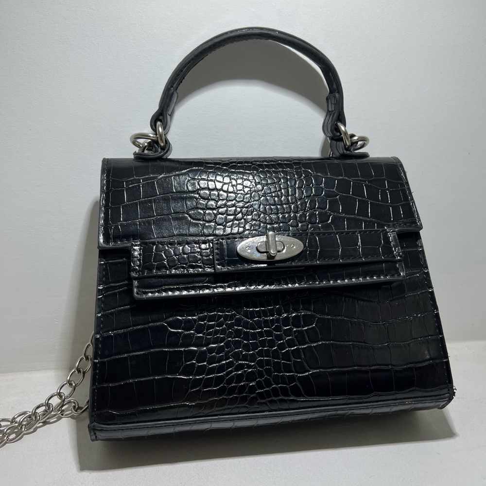 Elegant Black Crocodile-Embossed Handbag
